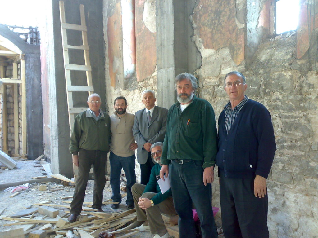 Fotosi Crkva Crna Gora 055